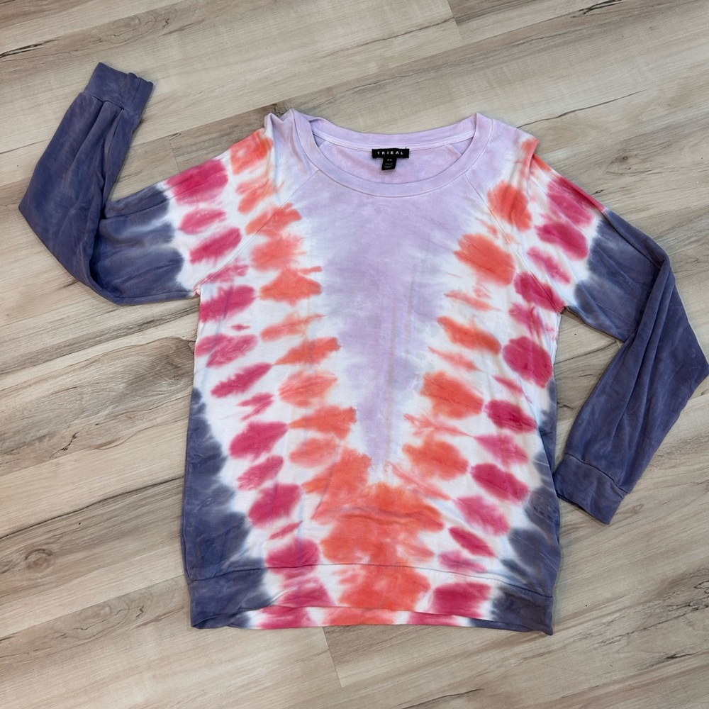 Super comfy long sleeve top by Tribal.